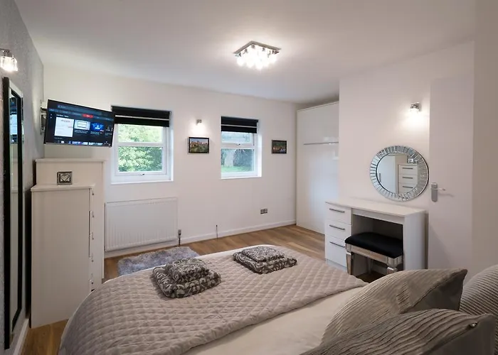 Pear Tree Holiday Home - York